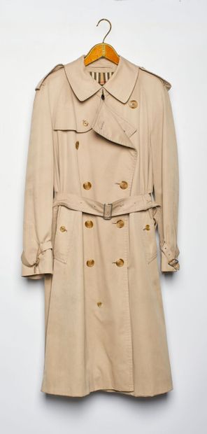 BURBERRY'S.

Trench-coat pour Homme en coton...