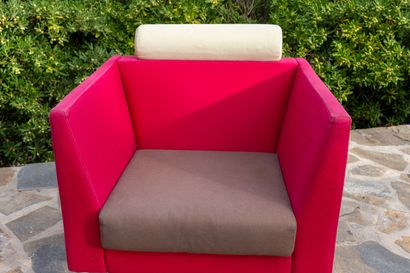 null Ettore SOTTSASS (1917 - 2007).
Paire de fauteuils East Side - 1982.
Structure...