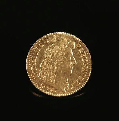 null Louis XIV aux 8L en or.
Juvénile à la tête nue. 
1674 A