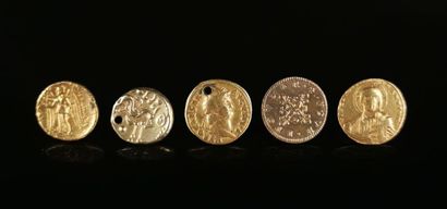 Lot divers.
4 monnaies d'or antiques avec...