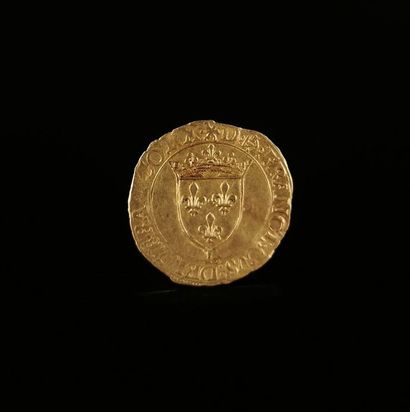 null FRANÇOIS Ier (1515-1547).
Écu d'or à la croisette. Bayonne. 3,41 g.
D. 889.
Tranche...