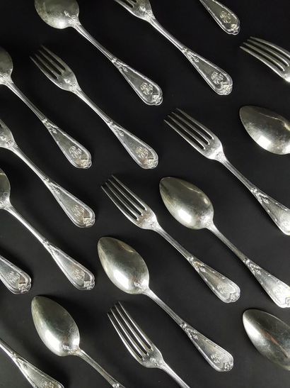 Twelve silver cutlery for entremets with...