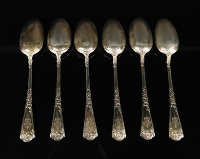 null PUIFORCAT.
Suite of six silver coffee spoons with vegetal decoration, the model...