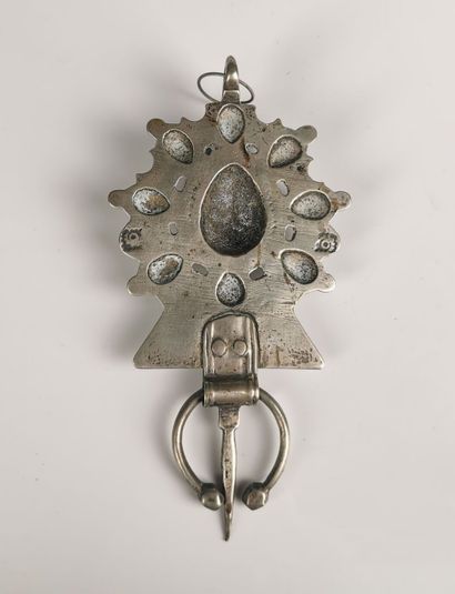 null Berber silver fibula.
L_ 16.5 cm.
127.98 grams