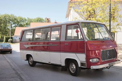 Véhicules de collection CITROEN HY
CARROSSERIE CURRUS C414
52442 KM COMPTEUR
1ERE...