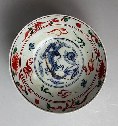 null Bol en porcelaine polychrome

Chine, Swatow, XVIème siècle

Le centre à décor...