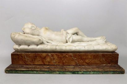 null Ecole française ou italienne du XIXème siècle.

Femme nue allongée sur un matelas.

Groupe...