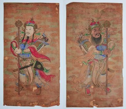 null CHINE XIXème siècle

Deux peintures à l'encre et couleurs sur soie

Représentant...
