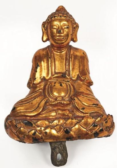 null VIETNAM, XIXème siècle.

Statuette de bouddha en fonte de fer laqué rouge et...