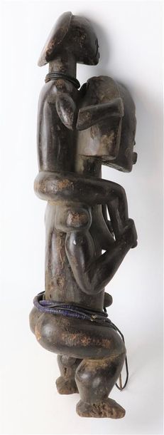 null FANG (Gabon- République du Congo). _x000D_

Statue féminine gardienne de reliquaire...