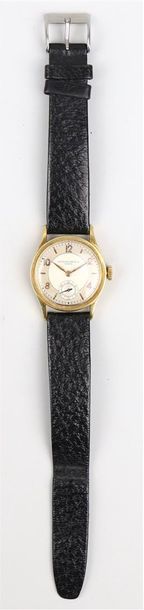 null PATEK PHILIPPE & CO, Genève.

Années 1940.

Montre bracelet d'homme en or, le...
