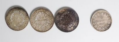null Ensemble de pièces en argent comprenant :

3 pièces de 50 francs 1977, 26 pièces...