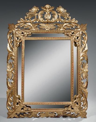 null Large wooden ice cream and carved and gilded paste. Model with double frames...