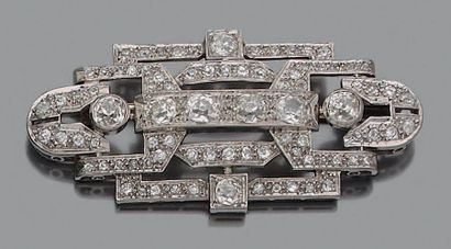 null Platinum (950 thousandths) openwork geometric brooch entirely paved with old-cut...