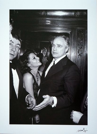null Marlon Brando Paris 1977tirage sur papier Fujifilm , format 50 x 35.5 cm , signé...