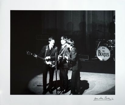 null The Beatles Versailles 1964 tirage sur papier Baryta, format 50 x 60 cm, signé...
