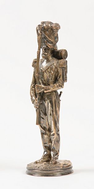 Emmanuel FREMIET (1829-1910) 
Grognard de l'Empire
Statuette en bronze argenté.
Signé.
H.:...