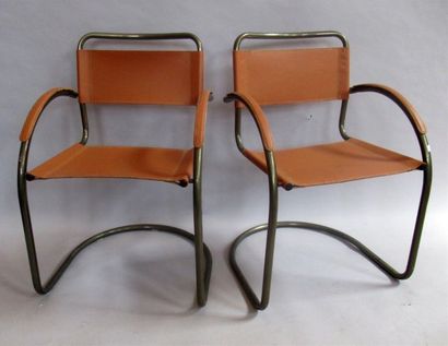 null Rudolf BAUER (1889-1953) attribués à - Paire de fauteuils en acier thermocourbé,...