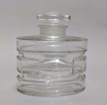 null BACCARAT GUERLAIN - "Guerlarose"- (1931) - Flacon moderniste de parfum en cristal...