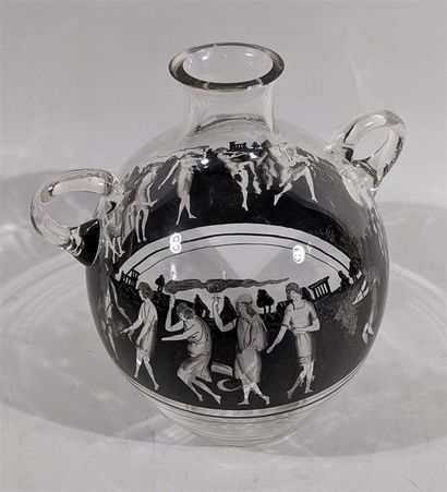null VEDAR Italie - Vase de forme amphore en cristal à décor en camaïeu noir d'une...