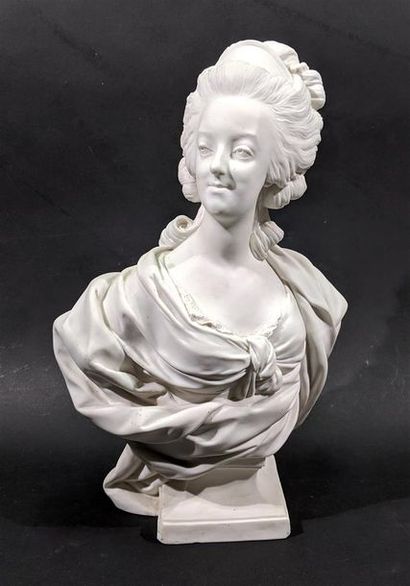 null MARIE-ANTOINETTE, Reine de France - Buste en biscuit, représentant la jeune...