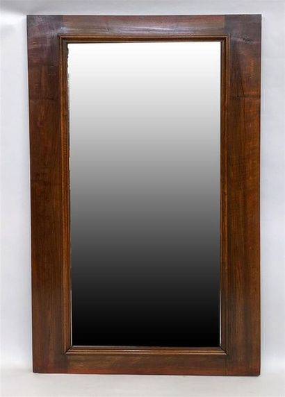 null Important mercury bevelled mantel mirror, the molded walnut frame - 19th century...