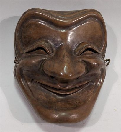 null No wood theatre mask well sculpted and lacquered by a smiling man "HEMIJO" folding...