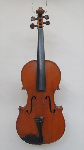 null Jules GRANDJON, luthier à Mirecourt (1827-1877) - Violon alto, la table en épicéa...