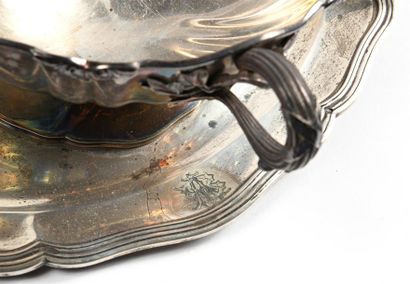 null Saucer on its solid silver tray with Minerve punch 1st title - The handles decorated...