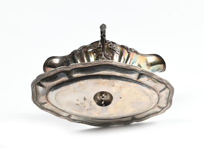 null Saucer on its solid silver tray with Minerve punch 1st title - The handles decorated...