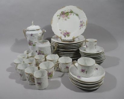 null Service à thé/café en porcelaine à décor de violettes et partiellement doré,...
