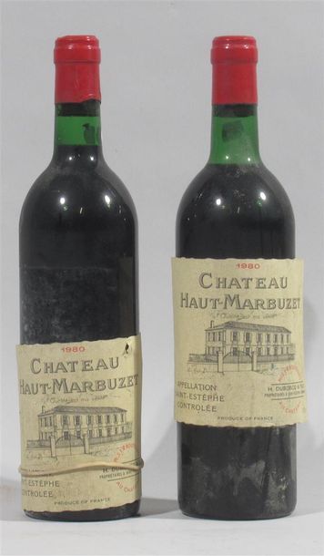 null 2 bouteilles de HAUT MARBUZET Domaine H. DUBOSCQ ET FILS 1980 Saint Estèphe...