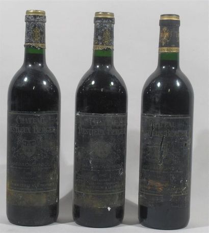 null Deux bouteilles de Chateaux Destieux Berger St Emilion grand cru 1992 Une bouteilles...