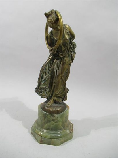 null Jean-Léon GÉROME (1824-1904) "Femme au cerceau" Epreuve en bronze à patine dorée...