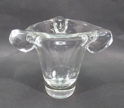 null DAUM France - Vase polylobé en cristal - signé sur la panse H.13,5cm