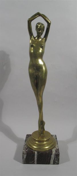 null AUGUSTE MOREAU (1834-1917) "Danseuse étoile" Epreuve en bronze à patine dorée...