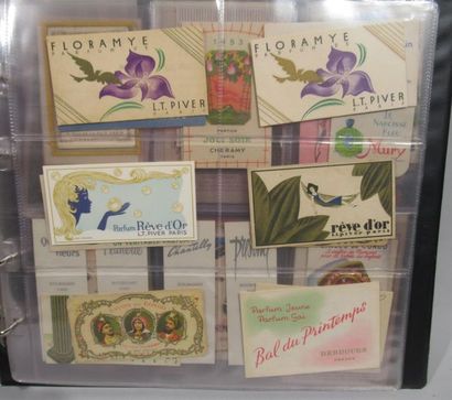 null Réunion de 78 cartes et calendriers parfumés dont Schiaparelli, L. T. Piver,...