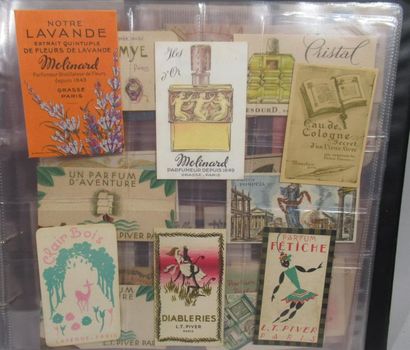 null Réunion de 78 cartes et calendriers parfumés dont Schiaparelli, L. T. Piver,...