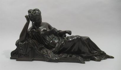 null James PRADIER (1790-1852) (dans le goût de)
"Femme allanguie drapée à l'antique"
Épreuve...