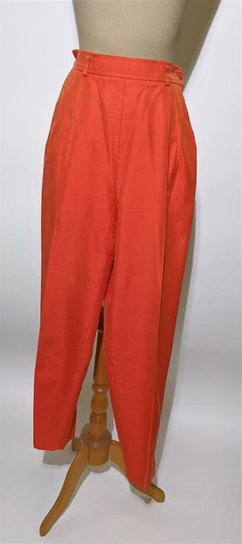 null YVES SAINT-LAURENT Rive Gauche
Pantalon en soie orange (T38)