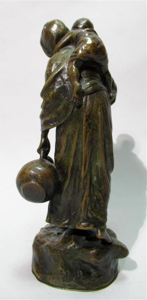 null Andor RUFF (1885-1951)
"La porteuse d'eau avec son enfant"
Epreuve en bronze...