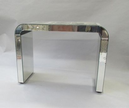 null Console plaquée de miroirs biseautés, XXe 
76x103x35cm

