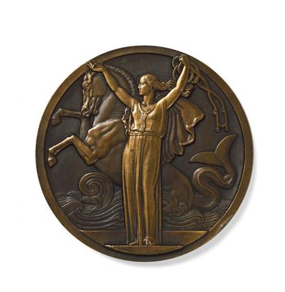 null Médaille en bronze à patine brune représentant le paquebot Le Normandie de la...