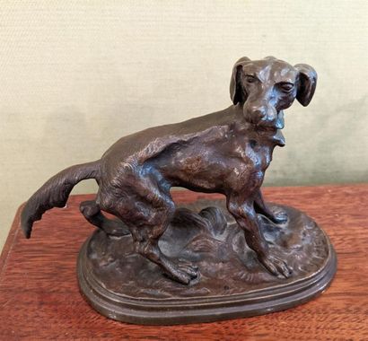 null Pierre-Jules MENE (after)
"Hunting dog at rest" Bronze
print with light brown...
