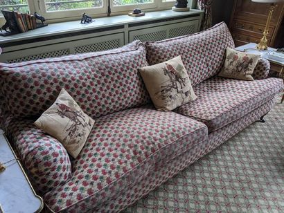 null Three seater sofa in turned wood with green and red leaf pattern cushions (worn)
80...