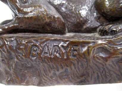 null Antoine-Louis BARYE (d'après)
"Lionne couchée"
Epreuve en bronze à patine brune,...