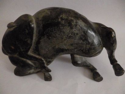 null Brûle-parfum en bronze en forme de KIRIN (Ikkakuju) animal fabuleux à une corne...