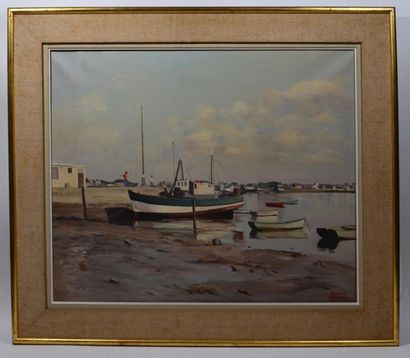 null Edmond DAYNES(1895-1986) "Vue de port avec bateaux" Huile sur toile signée en...