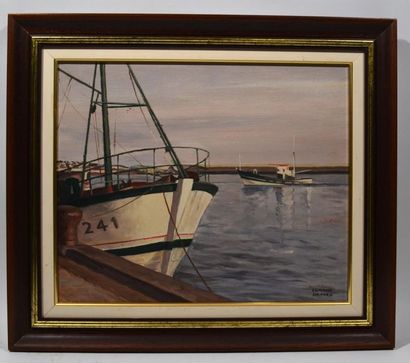 null Edmond DAYNES (1895-1986) "Le port de Guilvinec" Huile sur toile signée en bas...