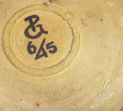 null GREBER - Fruit bowl in stoneware - Signed under the base in hollow and marked...